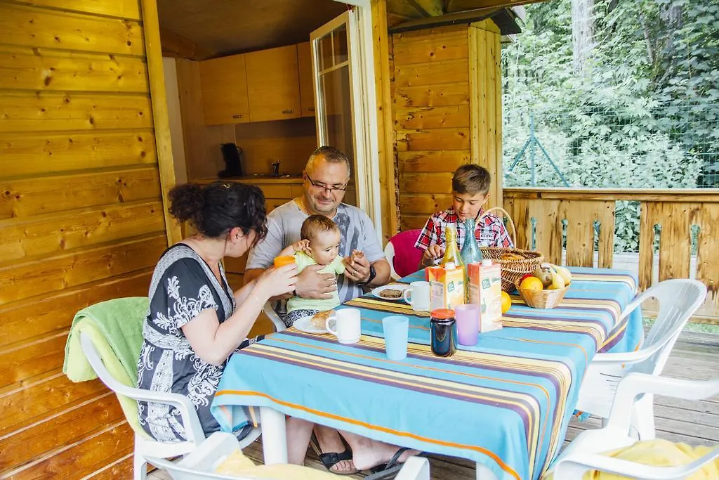 Camping Le Malazeou Wellness Sport Camping Ax-les-Thermes 4*,  France